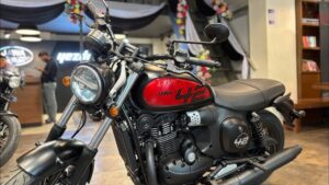 Read more about the article Jawa 42 FJ Bike Launched With Eye-Catching Look, Know The Value