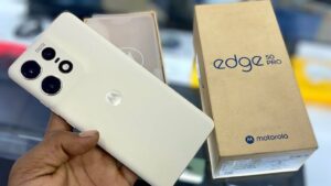 Read more about the article 30% छूट पर मिल रहा कर्व्ड डिस्प्ले वाला Motorola Edge 50 Professional, 125W फास्ट चार्जिंग, 50MP कैमरा