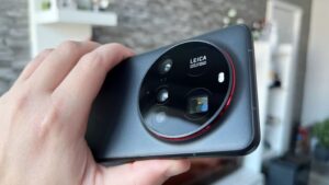 Read more about the article 10 हजार रुपए की छूट पर मिल रहा है Xiaomi 15 Extremely, 200MP कैमरा, 90W फास्ट चार्जिंग, 16GB रैम